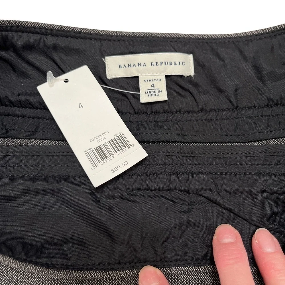NWT Banana Republic Black & White Herringbone Pattern Stretch Pencil Skirt